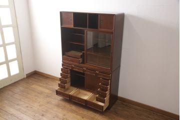 中古　美品　国産　引き出しいっぱいの珍しい2段重ね茶箪笥(キャビネット、茶棚、収納棚、戸棚)(R-051700)