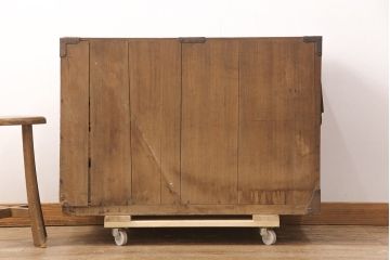 和製アンティーク　総桐箪笥　かくし付き　縁起物の重厚な金具が目を惹く庄内箪笥ローボード(ローチェスト、サイドチェスト、引き出し、テレビ台、テレビボード、桐たんす)(R-051712)