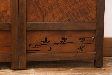 アンティーク家具　工芸品　希少!カエデ材の彫刻や透かし彫り、象嵌の凝ったつくりが素晴らしい4連衝立て(四連衝立て、パーテーション、仕切り)(R-051717)