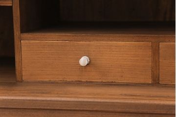 中古　極上美品　脚付きリメイク　金蒔絵と螺鈿が素晴らしい!落ち着いた佇まいが魅力のローボード(テレビ台、テレビボード、収納棚、リビングボード)(R-051726)