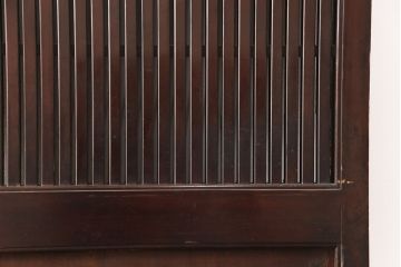 アンティーク建具　ヒノキ材・腰板ケヤキ材　上品さと重厚感を兼ね備えた富山蔵戸1枚(格子蔵戸、玄関戸、玄関ドア、引き戸)(R-051730)