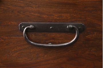 和製アンティーク　明治大正期　前面ケヤキ材・玉杢　味わいのある二段重ね時代箪笥 (和箪笥、収納箪笥、引き出し)(R-051734)