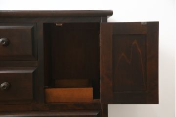 中古　リメイク家具　北海道民芸家具　上質な作りが魅力のサイドキャビネット(リビングボード、引き出し、チェスト、テレビ台)(R-051738)