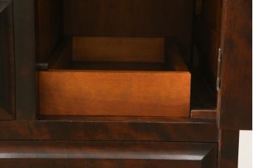 中古　リメイク家具　北海道民芸家具　上質な作りが魅力のサイドキャビネット(リビングボード、引き出し、チェスト、テレビ台)(R-051738)