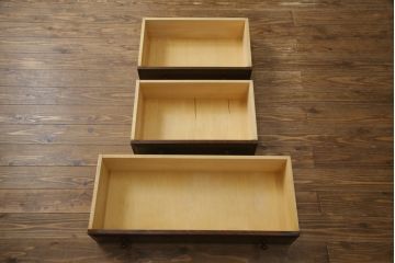 中古　リメイク家具　北海道民芸家具　上質な作りが魅力のサイドキャビネット(リビングボード、引き出し、チェスト、テレビ台)(R-051738)