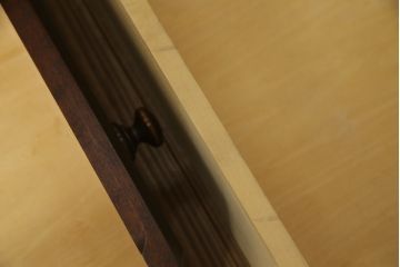 中古　リメイク家具　北海道民芸家具　上質な作りが魅力のサイドキャビネット(リビングボード、引き出し、チェスト、テレビ台)(R-051738)