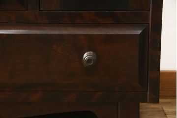 中古　リメイク家具　北海道民芸家具　上質な作りが魅力のサイドキャビネット(リビングボード、引き出し、チェスト、テレビ台)(R-051738)