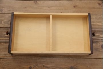 中古　北海道民芸家具　希少な絶版品　引き出し付きが使い勝手の良い上品なバタフライテーブル(ダイニングテーブル、エクステンションテーブル)(R-051740)