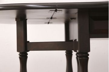 中古　北海道民芸家具　希少な絶版品　引き出し付きが使い勝手の良い上品なバタフライテーブル(ダイニングテーブル、エクステンションテーブル)(R-051740)