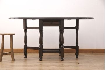 中古　北海道民芸家具　希少な絶版品　引き出し付きが使い勝手の良い上品なバタフライテーブル(ダイニングテーブル、エクステンションテーブル)(R-051740)