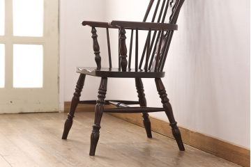 中古　美品　松本民芸家具風　背もたれのデザインがお洒落な上質なつくりのウィンザーチェア(アームチェア、椅子、ウインザーチェア)(R-051742)