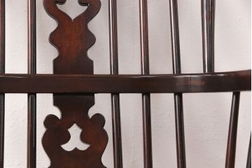 中古　美品　松本民芸家具風　背もたれのデザインがお洒落な上質なつくりのウィンザーチェア(アームチェア、椅子、ウインザーチェア)(R-051742)