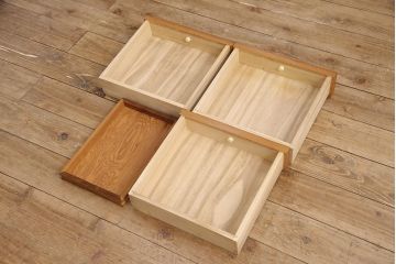 中古　美品　屋久杉を贅沢に使用した上品な佇まいの鏡台(姿見、ドレッサー、ミラー)(R-051745)