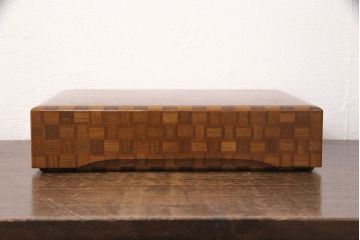 中古　伝統工芸　かご編みのような市松模様がおしゃれな寄木細工の小箱(文箱、収納箱、小物収納、木箱)(R-051747)
