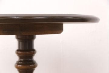 和製ヴィンテージ　飛騨産業　キツツキ　丸い天板のサイドテーブル(飾り台、花台)(R-051749)