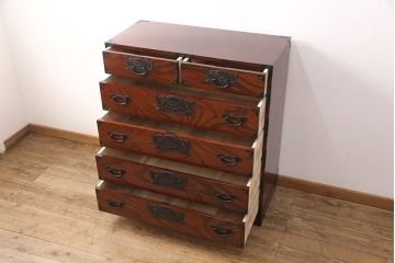 中古　美品　欅産業製　ケヤキの杢目と拭き漆塗りの艶が見事な仙台箪笥(チェスト、引き出し、和タンス)(R-051751)