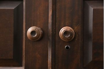 中古　北海道民芸家具　ワードローブをリメイク!取り入れやすいサイズに生まれ変わる収納棚(本箱、下駄箱、ブックケース、本箱、キャビネット)(R-051752)