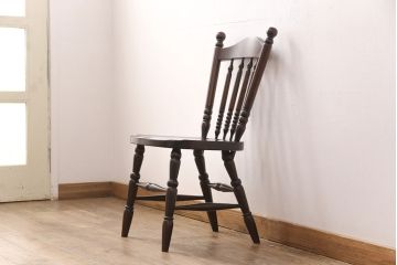 中古　北海道民芸家具　美品!クラシカルな雰囲気漂うダイニングチェア(椅子、板座チェア)(R-051754)