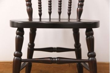 中古　北海道民芸家具　美品!クラシカルな雰囲気漂うダイニングチェア(椅子、板座チェア)(R-051754)
