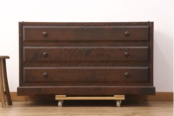 中古　天板リメイク　落ち着いた木の色合いが魅力的なチェスト(サイドボード、テレビボード、引き出し)(R-051758)