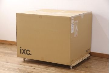 新品　未使用　Cassina(カッシーナ)　ixc. EDITION(イクスシー・エディション)　GRAB large(グラブラージ)　FX黒革　スタイリッシュかつ重厚なデザインが魅力の一人掛けソファ(アームソファ、1P)(定価約58万円)(R-051764)