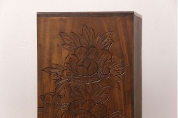 中古　美品　伝統工芸　日光彫り　華やかな花の意匠が目を惹く小引き出し(小物収納、卓上収納)(R-051765)