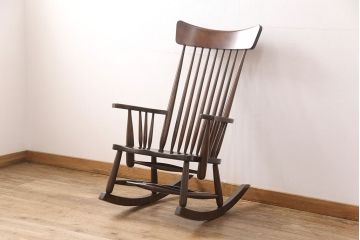 中古　極美品!　松本民芸家具　くつろぎの時間にぴったりなJ型ロッキングチェア(アームチェア、揺り椅子)(R-051767)