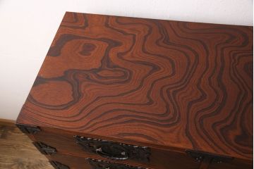 中古　美品　岩谷堂箪笥　迫力ある杢目と存在感のある金具が目を惹く整理箪笥(和タンス、引き出し、チェスト)(R-051770)