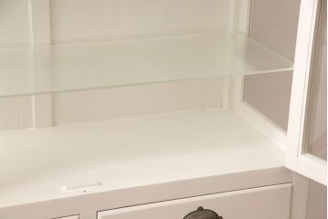 和製アンティーク　ホワイトペイントが可愛らしいケビントガラスケース(飾り棚、陳列棚、収納棚、キャビネット)(R-051776)