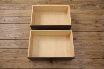 中古　美品　北海道民芸家具　和洋折衷どちらのお部屋にも馴染むブックケース(本箱、収納棚、キャビネット、飾り棚)(R-051785)