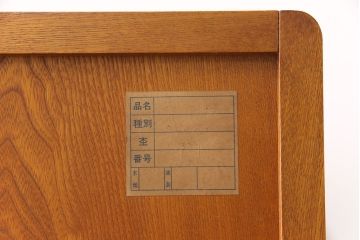 中古　美品　前面ケヤキ材　なかなかお目にかかれない特大サイズの2段重ね茶箪笥(茶棚、食器棚、収納棚、キャビネット、戸棚)(定価約135万円)(R-051786)