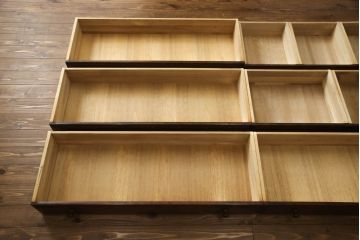 中古　北海道民芸家具　上品な佇まいの2段重ね整理タンス(チェスト、衣装箪笥、引き出し)(R-051788)