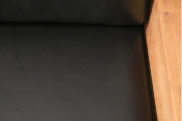 中古　REAL Style(リアルスタイル)　GRAN sofa(グランソファ)　ウォールナット無垢材　本革　モダンな空間を演出する3人掛けソファ(三人掛け、3P、アームソファ)(R-051790)