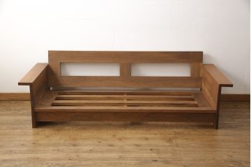 中古　REAL Style(リアルスタイル)　GRAN sofa(グランソファ)　ウォールナット無垢材　本革　モダンな空間を演出する3人掛けソファ(三人掛け、3P、アームソファ)(R-051790)