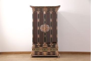 中古　展示品　未使用品　伝統工芸　150代　金仏壇「鳳凰」　細部まで造り込まれた意匠と高級感漂う芸術品のような佇まいが魅力の長岡仏壇(定価約260万円)(R-051791)