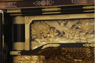 中古　展示品　未使用品　伝統工芸　150代　金仏壇「鳳凰」　細部まで造り込まれた意匠と高級感漂う芸術品のような佇まいが魅力の長岡仏壇(定価約260万円)(R-051791)