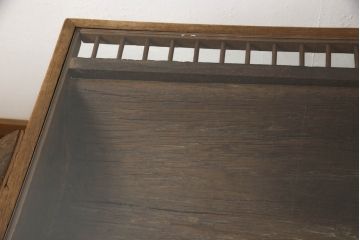 中古　海外輸入家具　大胆に使われた古木が目を惹くテーブル(古材テーブル、流木テーブル、机)(R-051792)