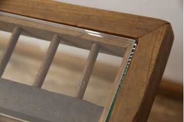中古　海外輸入家具　大胆に使われた古木が目を惹くテーブル(古材テーブル、流木テーブル、机)(R-051792)