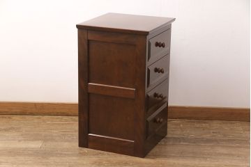 中古　美品　松本民芸家具　立体的なデザインが目を引くT型脇棚(サイドチェスト)(定価約13万8千円)(R-051797)