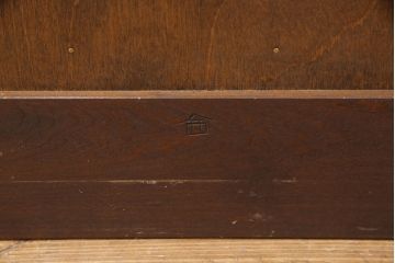 中古　美品　松本民芸家具　立体的なデザインが目を引くT型脇棚(サイドチェスト)(定価約13万8千円)(R-051797)