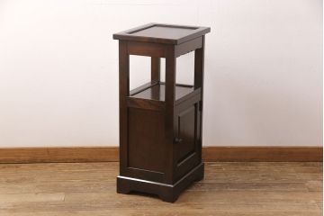 中古　北海道民芸家具　シックなお部屋にも似合う電話台(サイドテーブル、ナイトテーブル、花台、収納棚)(R-051798)