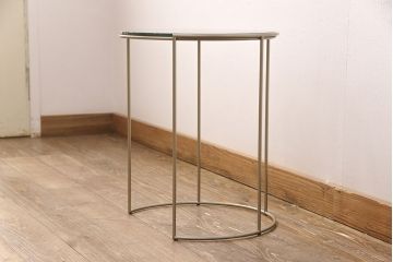 中古　展示品　2019年製　arflex(アルフレックス)　CLIPS(クリップス)　モダンな空間を演出するサイドテーブル(コーヒーテーブル、エンドテーブル、花台)(定価約13万6千円)(R-051802)