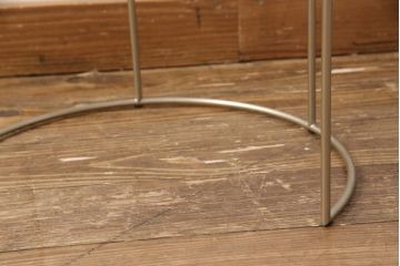 中古　展示品　2019年製　arflex(アルフレックス)　CLIPS(クリップス)　モダンな空間を演出するサイドテーブル(コーヒーテーブル、エンドテーブル、花台)(定価約13万6千円)(R-051802)