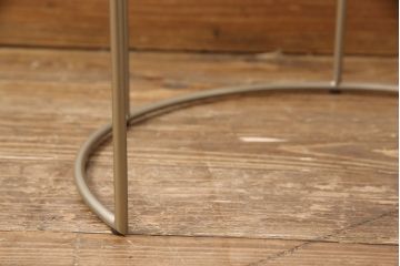 中古　展示品　2019年製　arflex(アルフレックス)　CLIPS(クリップス)　モダンな空間を演出するサイドテーブル(コーヒーテーブル、エンドテーブル、花台)(定価約13万6千円)(R-051802)