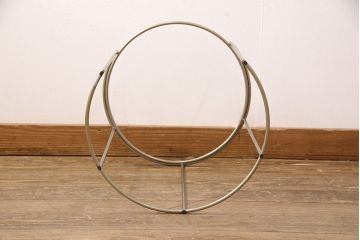中古　展示品　2019年製　arflex(アルフレックス)　CLIPS(クリップス)　モダンな空間を演出するサイドテーブル(コーヒーテーブル、エンドテーブル、花台)(定価約13万6千円)(R-051802)
