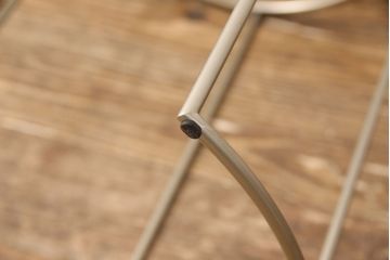 中古　展示品　2019年製　arflex(アルフレックス)　CLIPS(クリップス)　モダンな空間を演出するサイドテーブル(コーヒーテーブル、エンドテーブル、花台)(定価約13万6千円)(R-051802)