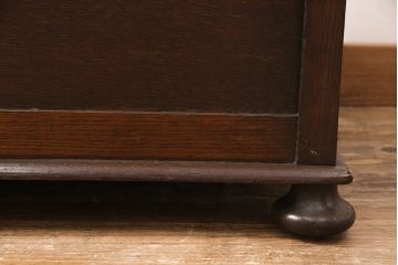 イギリスアンティーク　オーク材　小振りなサイズ感が可愛らしいモンクスベンチ(サイドボード、テーブル、ブランケットボックス)(R-051806)