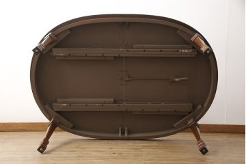 中古　美品　DREXEL HERITAGE(ドレクセルヘリテイジ)　FRANCESCA(フランチェスカ)シリーズ　優美な佇まいのダイニングテーブル(2人掛け、4人掛け)(R-051811)