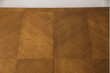 中古　DREXEL HERITAGE(ドレクセルヘリテイジ)　アメリカ輸入モデル　格調高いデザインが魅力的なニレ材製エクステンションテーブル(拡張式テーブル、ダイニングテーブル)(R-051812)
