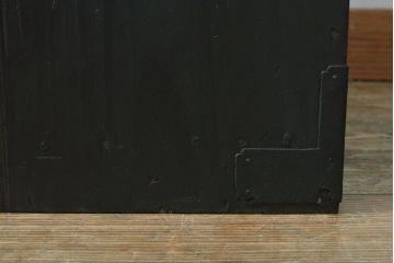 和製アンティーク　美品　漆が綺麗な前面ケヤキ材の仙台箪笥(和箪笥、チェスト、タンス、引き出し)(R-051817)